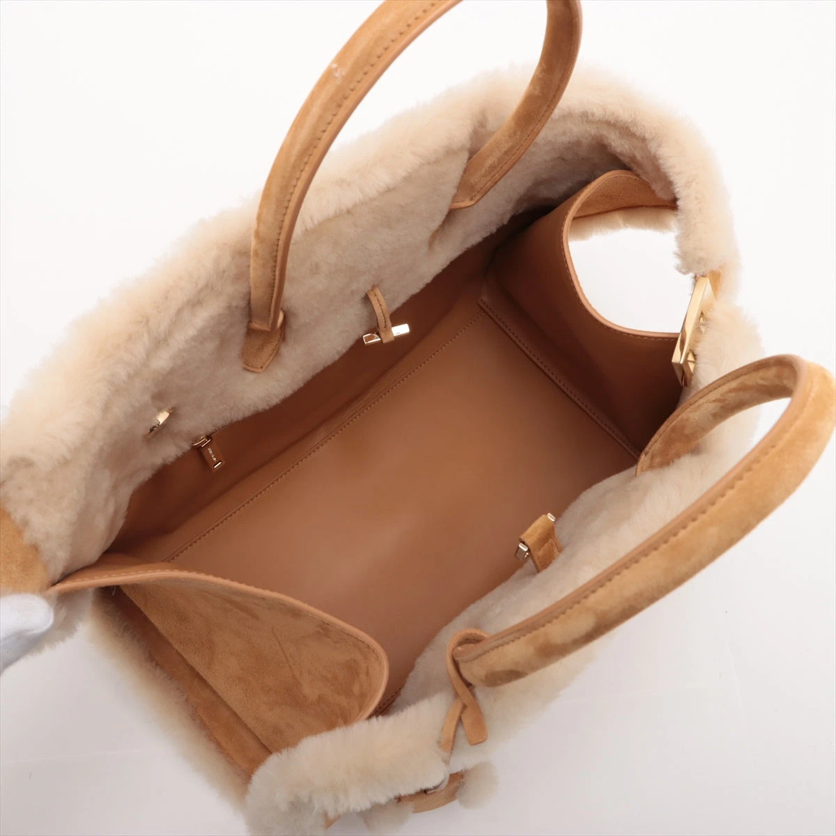 フェラガモ ハグ ムートン 2WAYハンドバッグ ブラウン A3372123｜中古