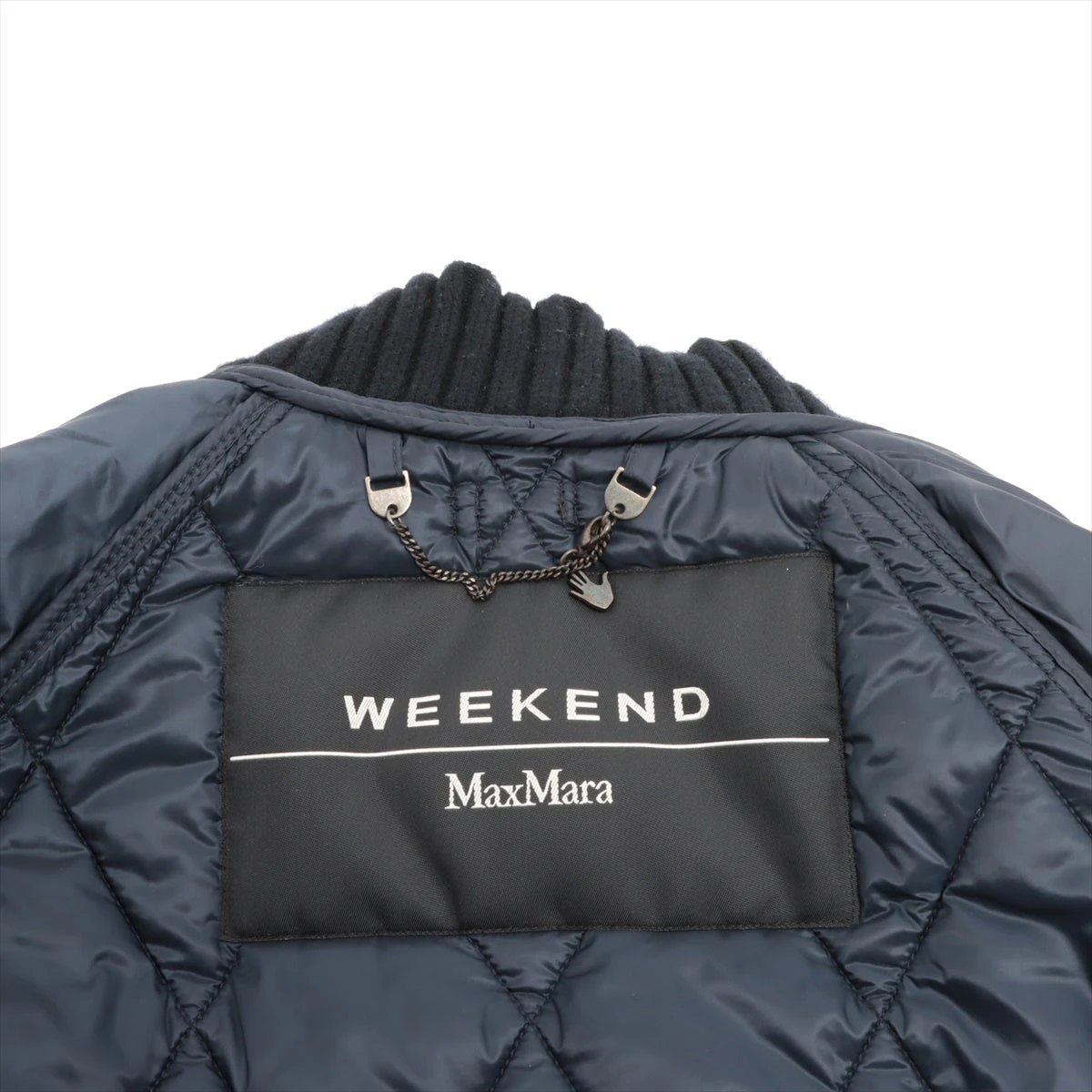 新品未使用タグ付きWeekend Max Mara キルティングジャケット ダウン＆キルティング コート - 送料無料｜マックスマーラ公式サイト