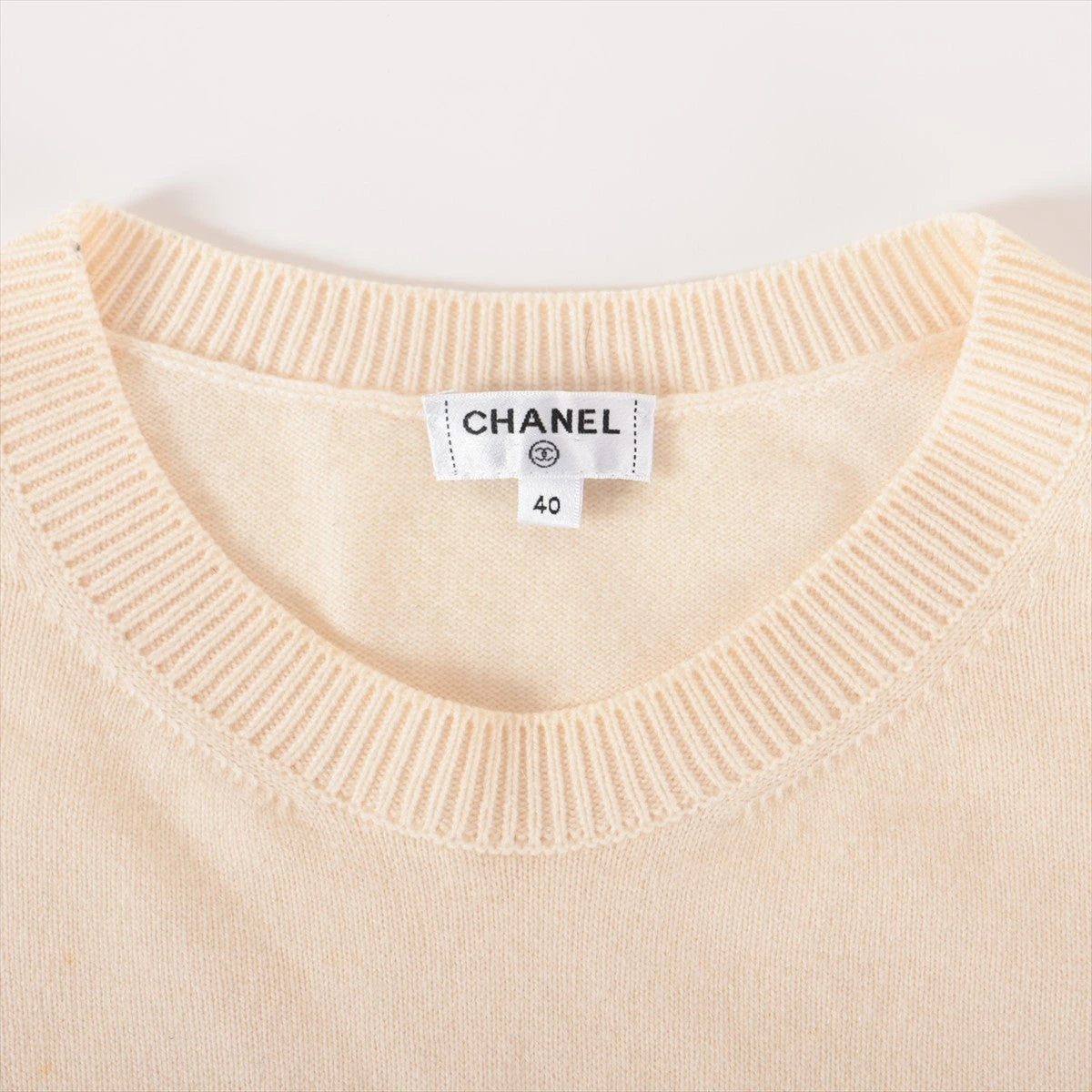 【訳あり】CHANEL カシミヤ　ストール　ココマーク　クリーム　アイボリー CHANEL（シャネル） ドット柄 ロゴ ストール ホワイト ココマーク 小物