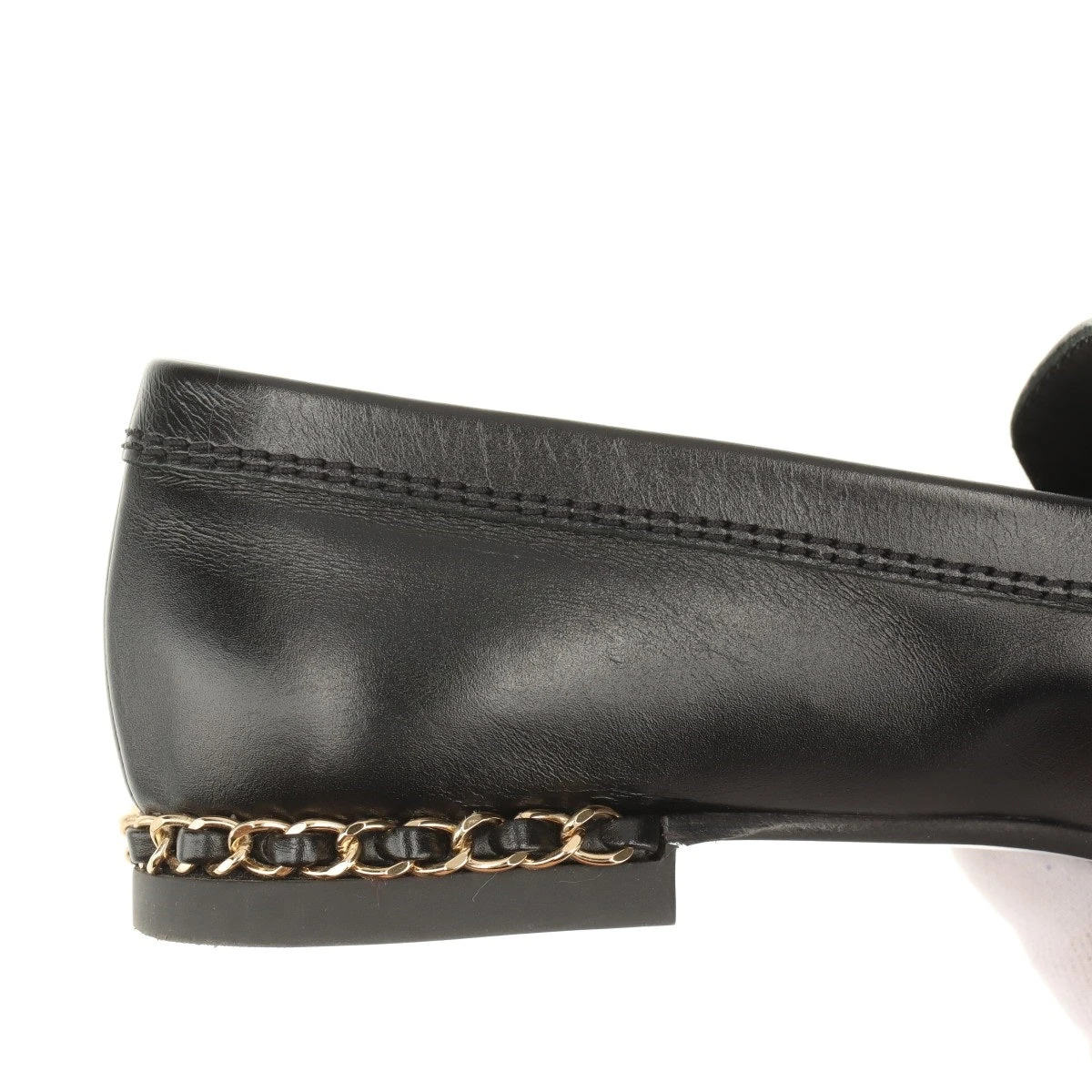 CHANEL ブラックレザー ローファー　35ハーフ CHANEL ブラックレザー ローファー 35ハーフ