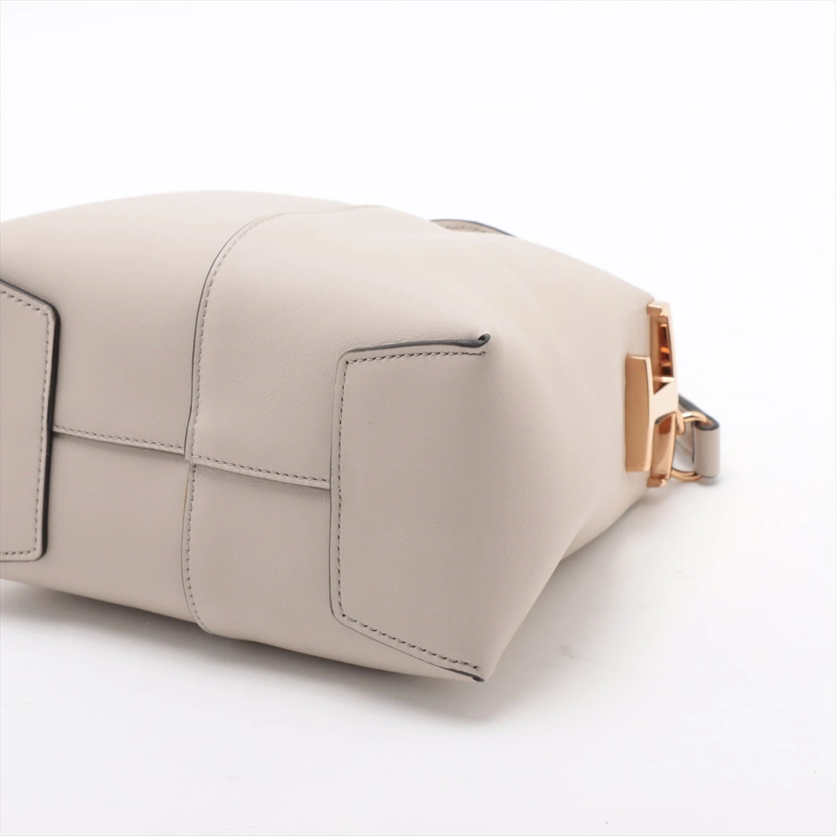 ロック付き（ダミー）ベージュハンドバッグ トッズ TOD'S トッズバッグ （ベージュ） -ファッション通販