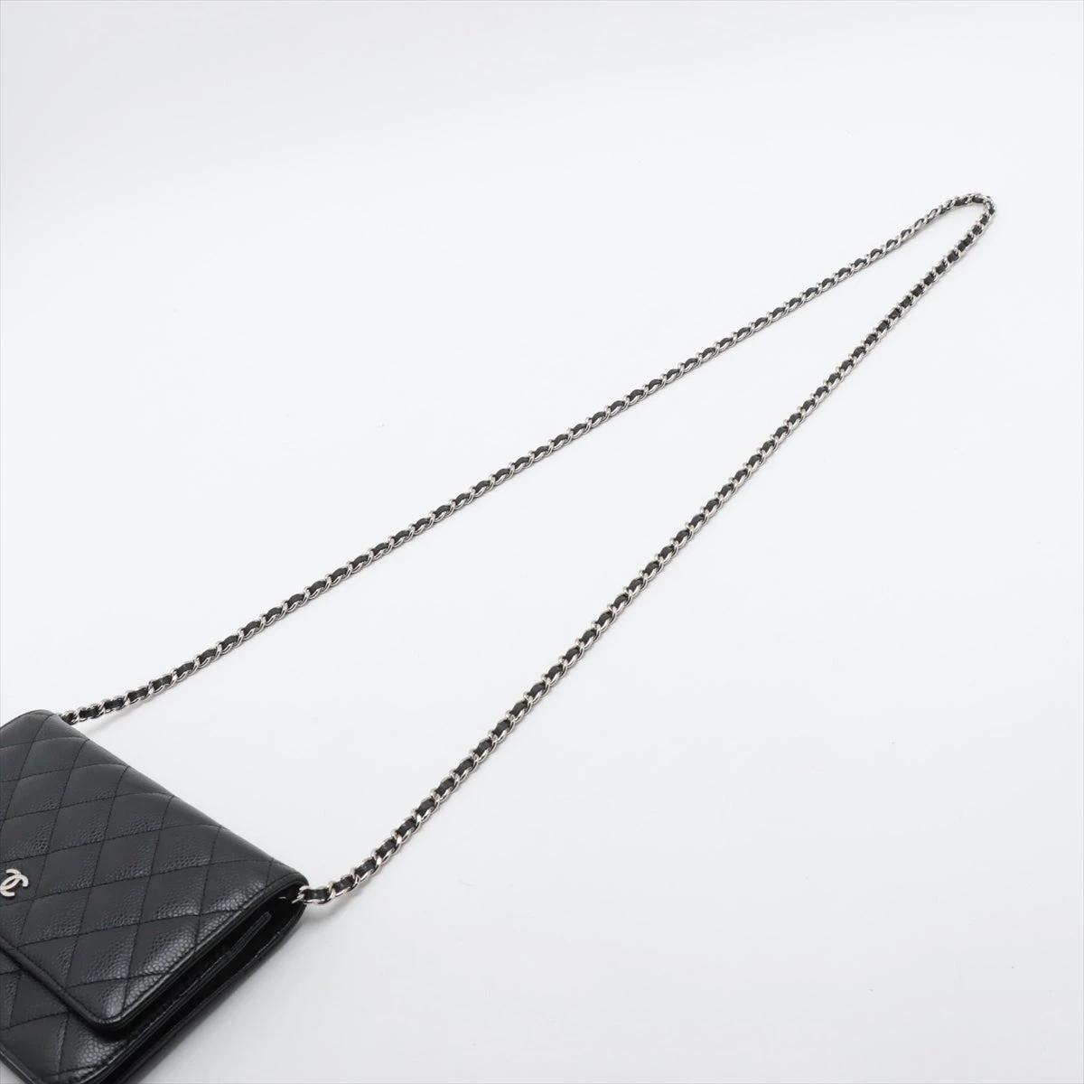 美品⭐︎ シャネル　キャビアスキン　チェーンウォレット　シルバー　24番　シルバー シャネル マトラッセ キャビアスキン チェーンウォレット