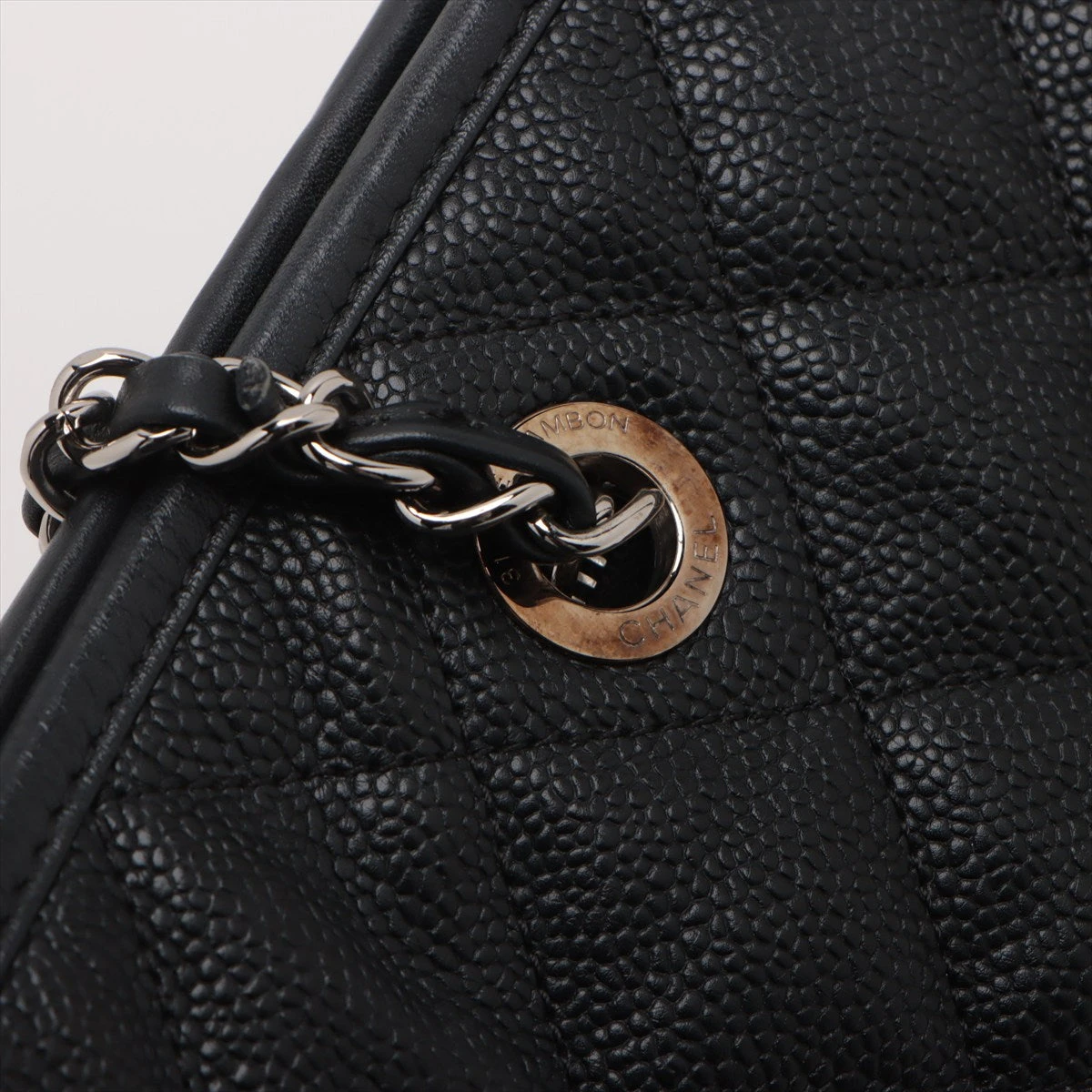 シャネル マトラッセ キャビアスキン チェーントートバッグ ブラック