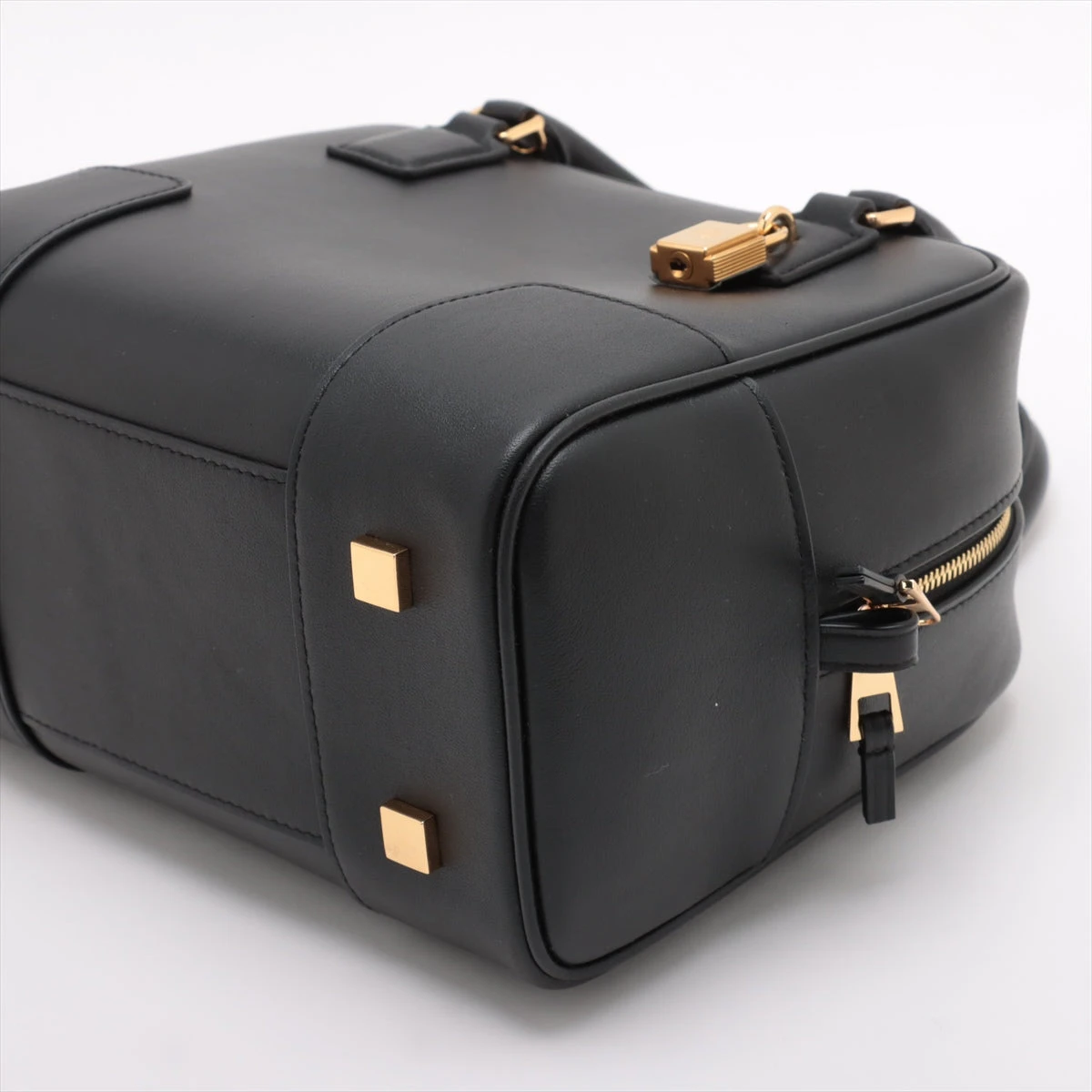 ロエベ　アマソナ40ブラック　美品未使用品 LOEWE - 極 美品 希少品 保存箱付き LOEWE ロエベ アマソナ40