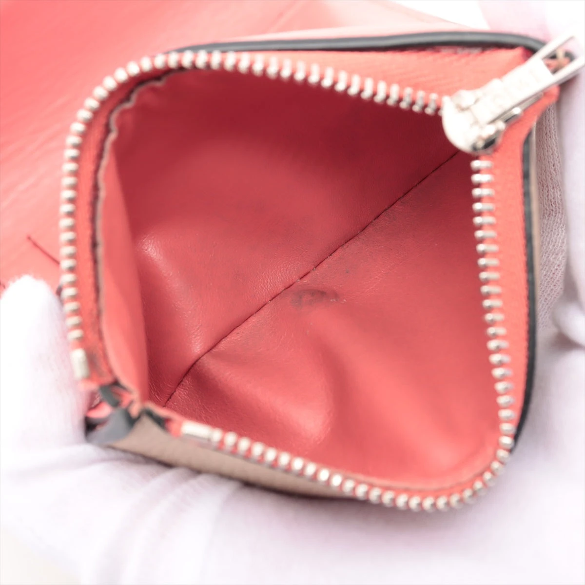 ロエベ　バーティカルウォレット　スモール　オーツ　ハニー　アナグラム　レザー ロエベバーティカルウォレットスモールオーツハニーアナグラムレザー