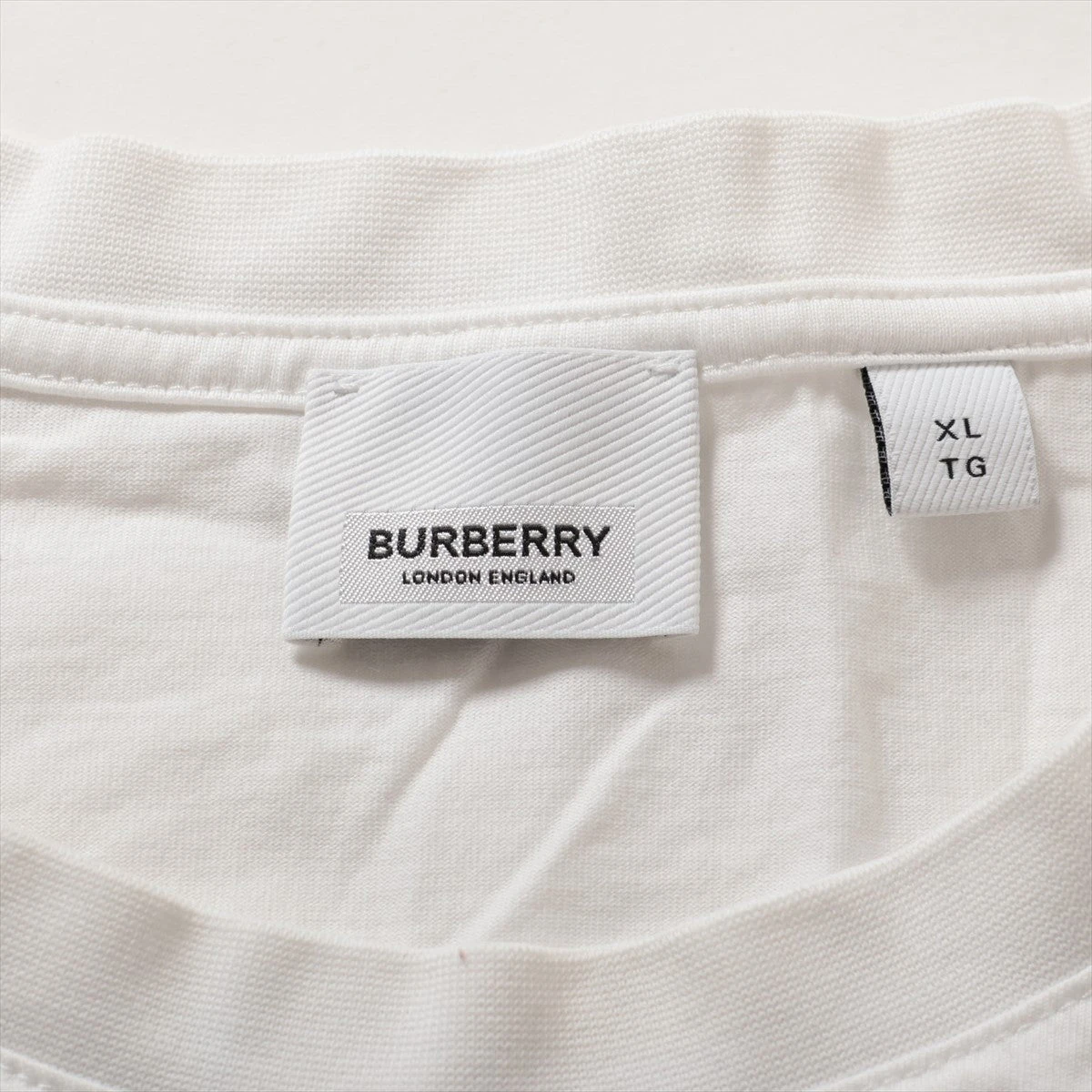 未使用 BURBERRY バーバリー TBロゴ ポロシャツ 白 XL ティッシ期 楽天市場】BURBERRY バーバリー ポロシャツ サイズ:S 近年モデル TB