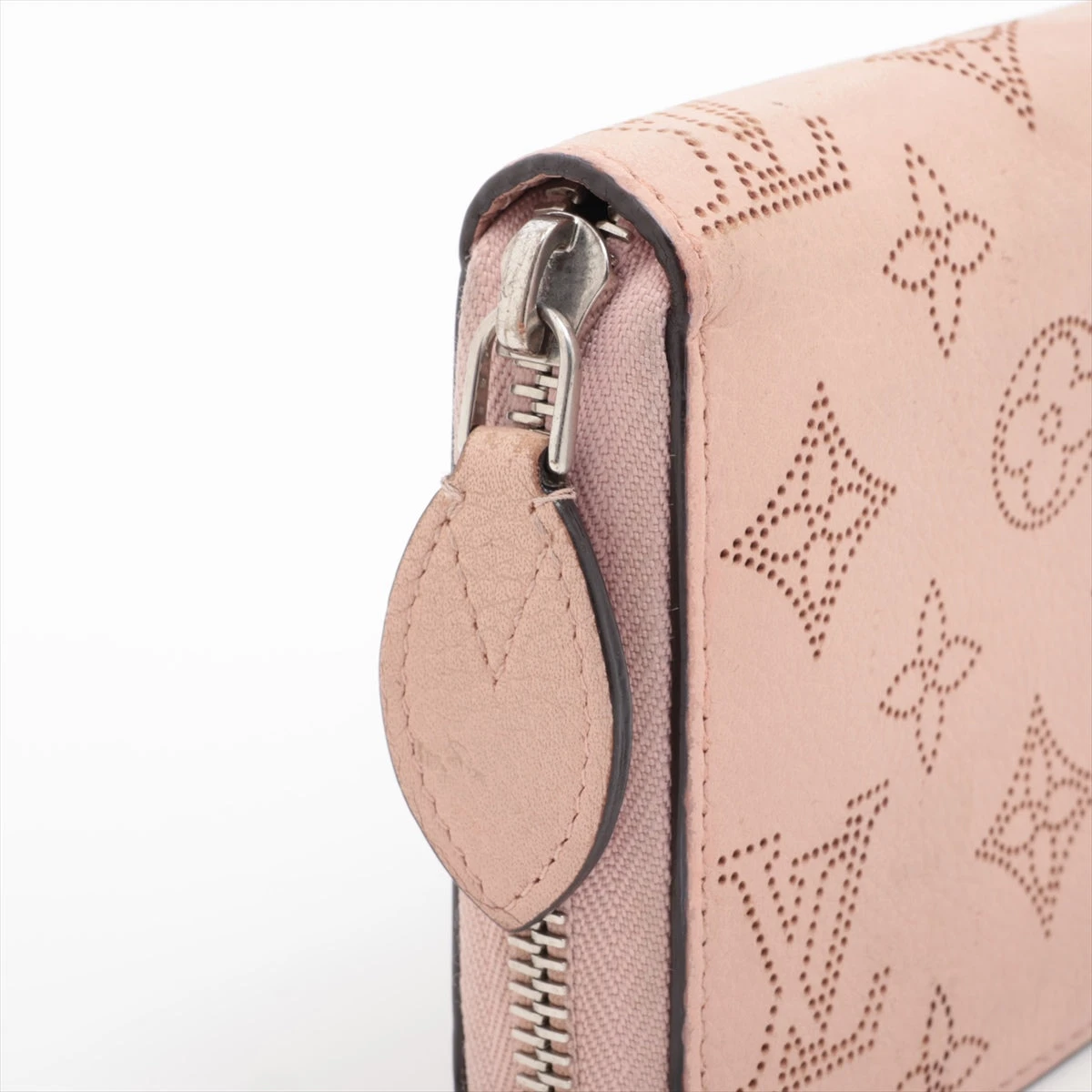 【新品未使用級】　ヴィトン ローズジャスミン　ジッピーウォレット マヒナ LOUIS VUITTON ルイヴィトン 長財布 ジッピーウォレット M82755