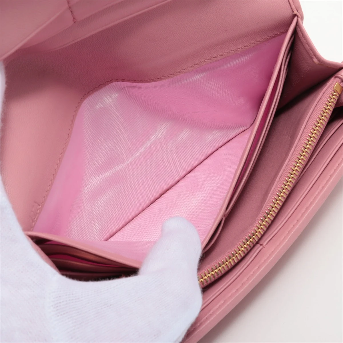 ミュウミュウ マテラッセ 5MH109 レザー 長財布 ピンク パスケース付属