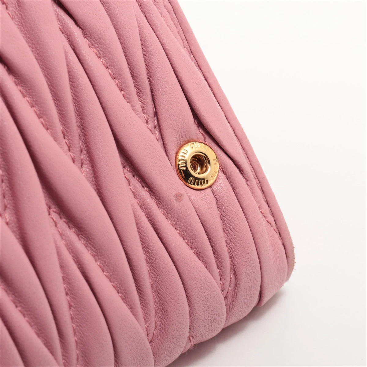 【限定品】MIUMIU ミュウミュウ 長財布 5MH109 本革 リボン miu miu（ミュウミュウ） 財布 長財布 パスケース付 5MH109 MATELASSE