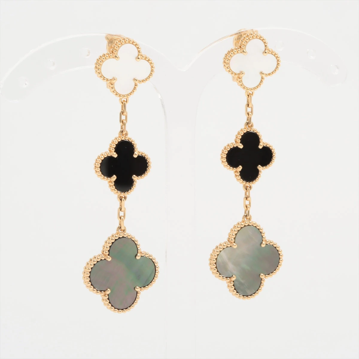 ヴァンクリーフアンドアーペル　ピアス　アルハンブラ ヴァンクリーフ&アーペル マジックアルハンブラ シェル オニキス