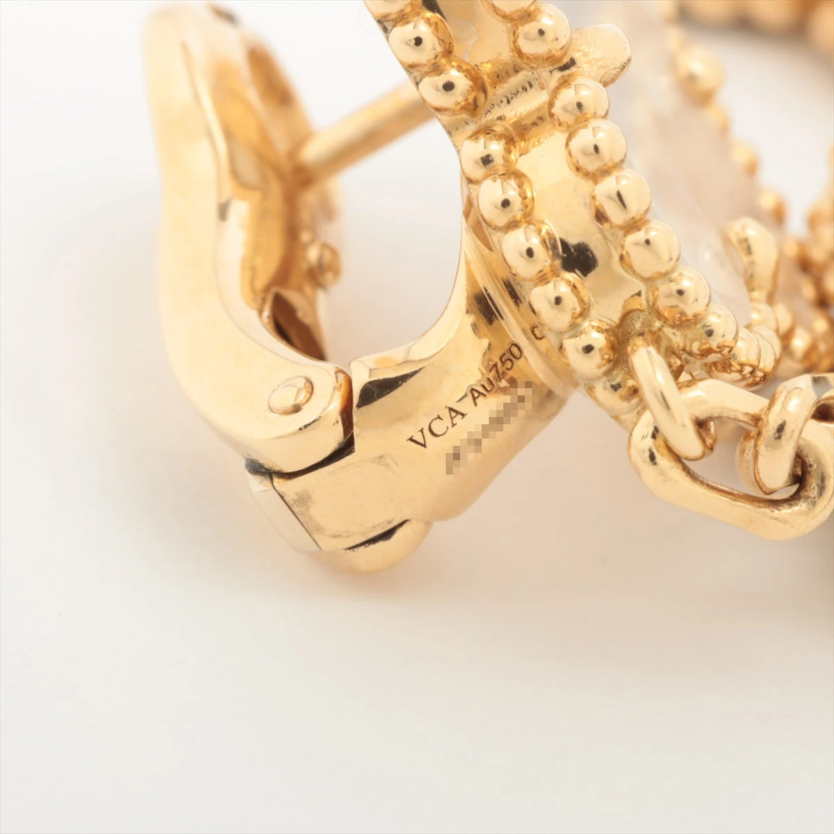 ヴァンクリーフアンドアーペル　ピアス　アルハンブラ ヴァンクリーフ&アーペル マジックアルハンブラ シェル オニキス