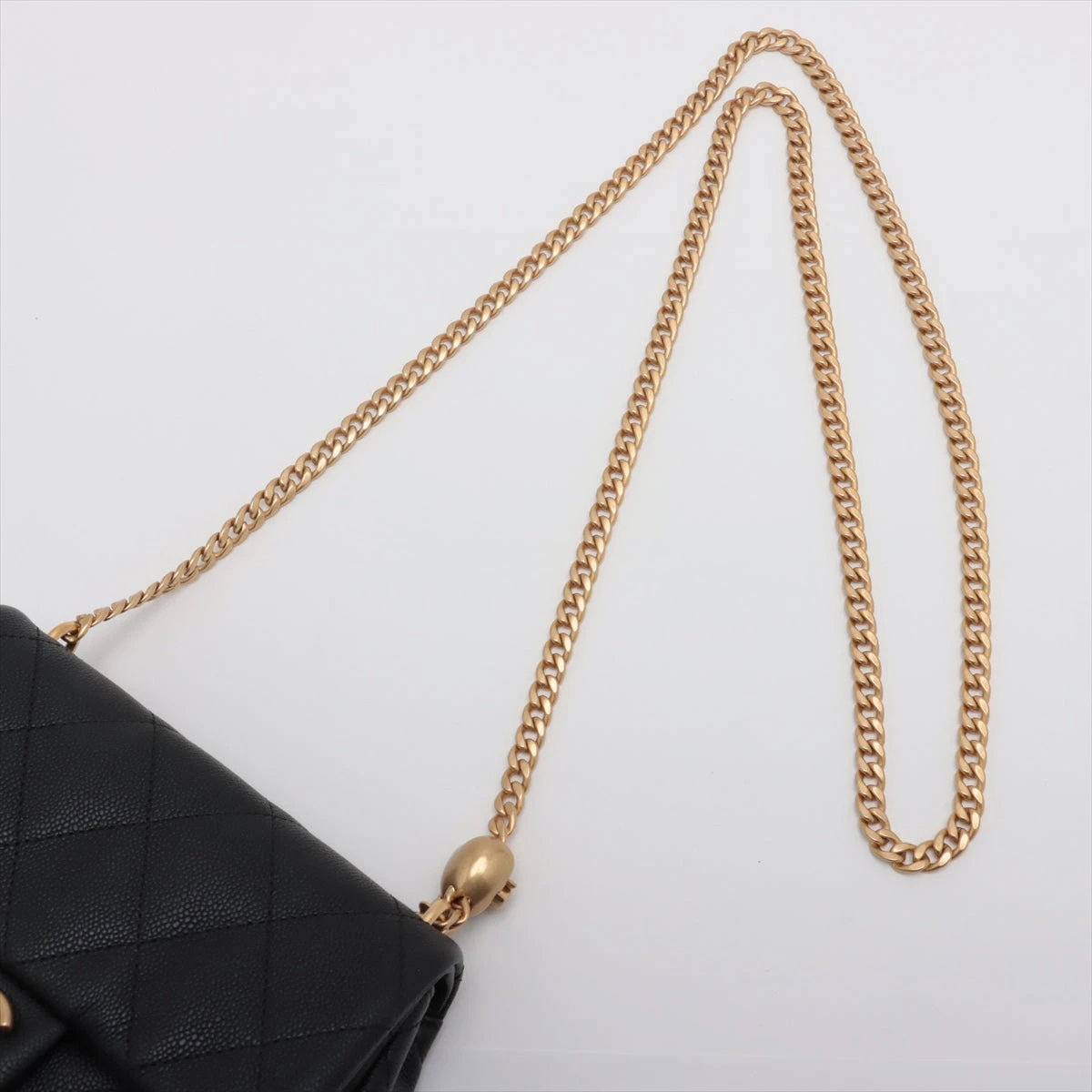 シャネル ミニマトラッセ キャビアスキン チェーンショルダー