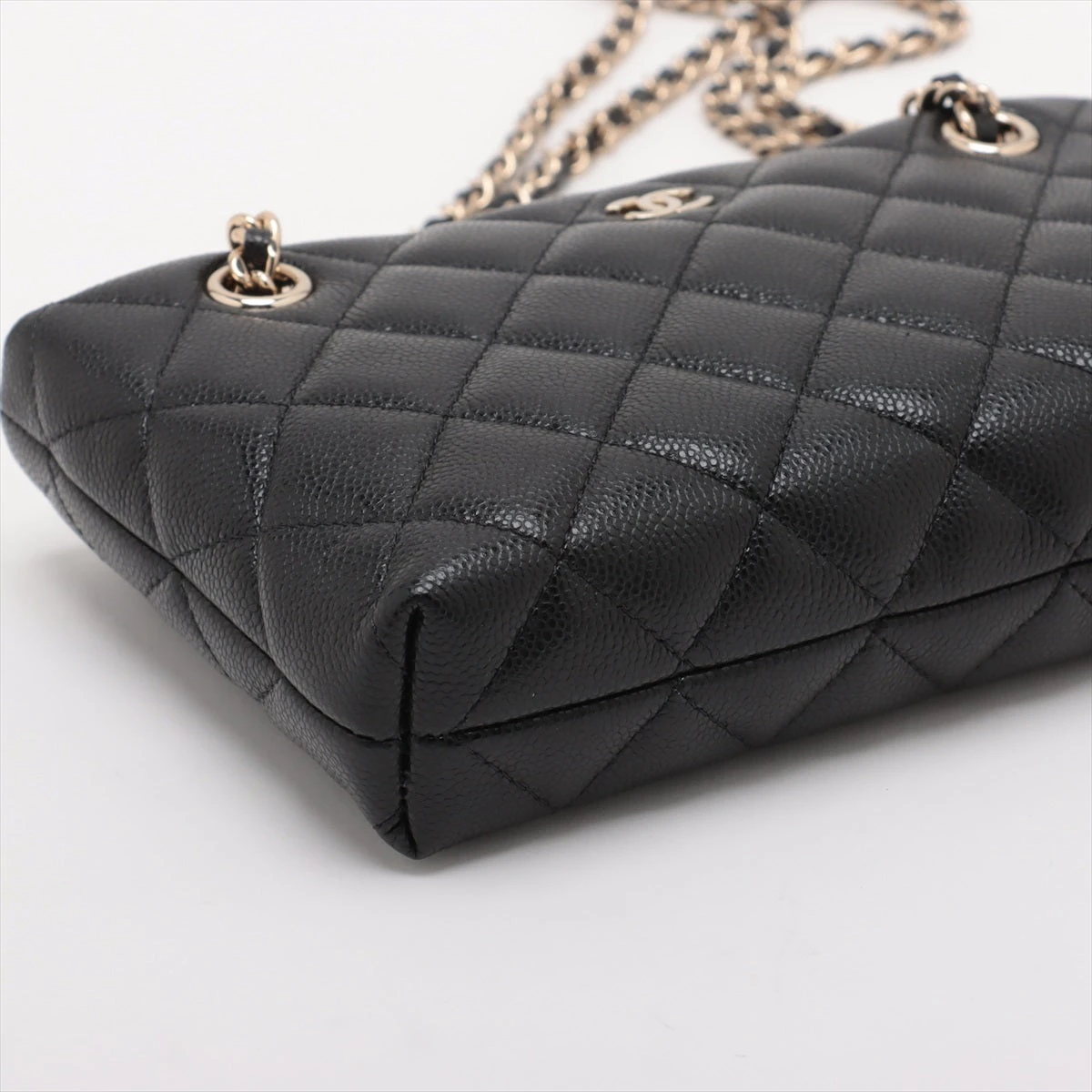 シャネル マトラッセ キャビアスキン チェーンショルダーバッグ