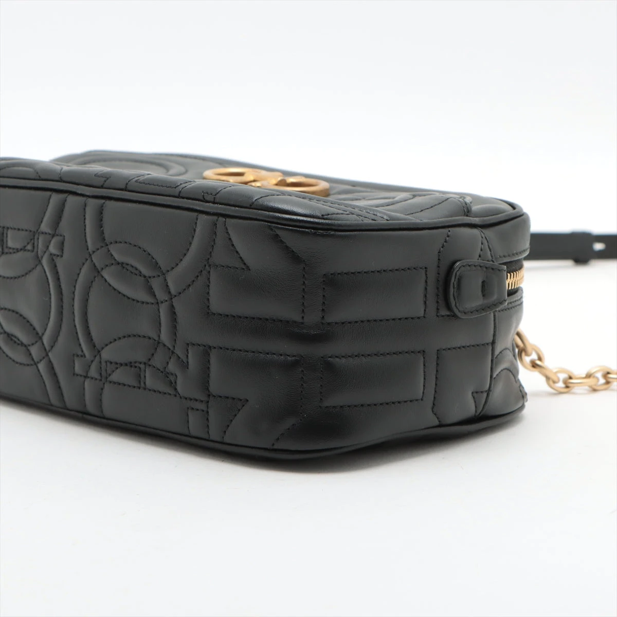 フェラガモ ガンチーニ レザー チェーンショルダーバッグ