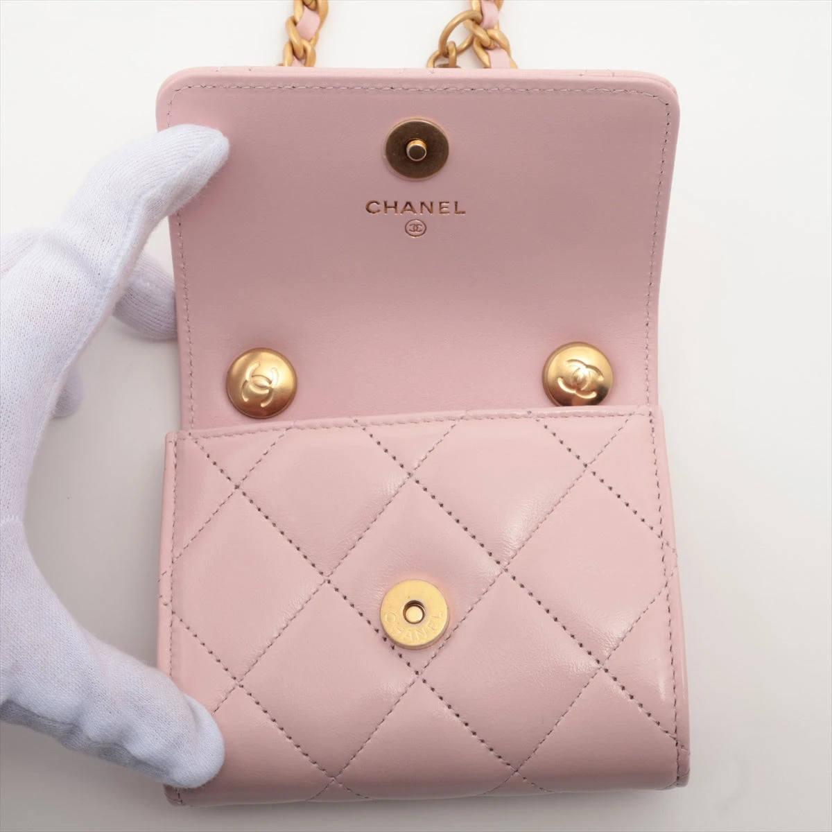 CHANELシャネル　ポーチ　マトラッセ　ピンク CHANEL - シャネル CHANEL マトラッセ クラシックミニポーチ