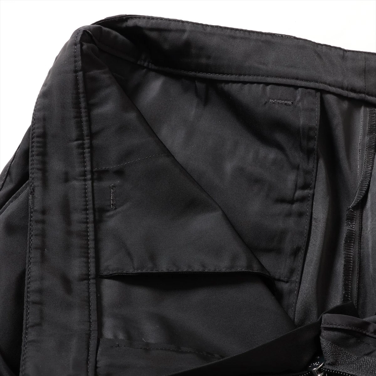 プラダ Re Nylon リ ナイロン 23年 ナイロン カーゴパンツ 48