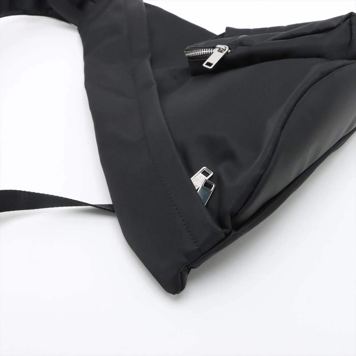 メゾンマルジェラ ナイロン ボディバッグ ブラック A3402242｜中古