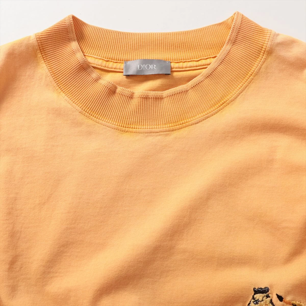 DIOR ピンクオレンジ Tシャツ Lサイズ値引きしました ロゴが可愛い♪】Dior Tシャツ 可愛い熊プリント 生地感が軽やか