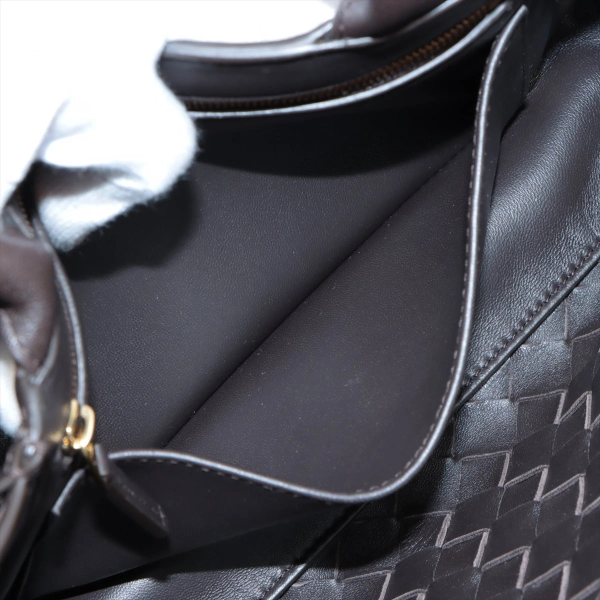 良品✨ボッテガヴェネタ イントレチャート レザー 編み込み ハンドバッグ 黒 ボッテガヴェネタ イントレチャート イーストウエスト アンディアーモ