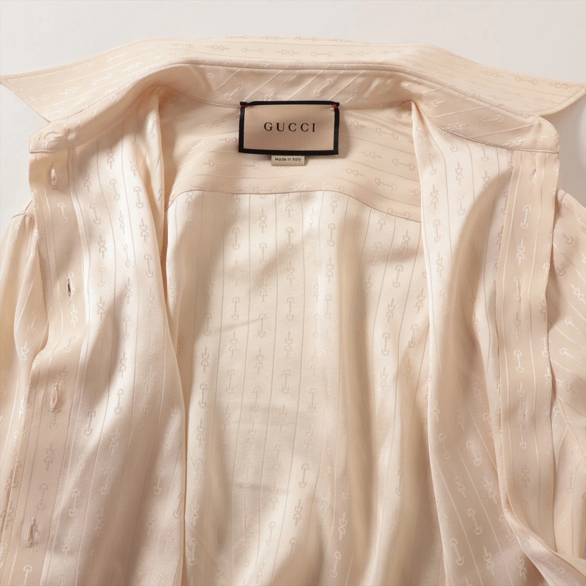 【1回短時間着用】GUCCI ベージュ シルクブラウス 36【クリーニング済み】 1回短時間着用】GUCCI ベージュ シルクブラウス 36