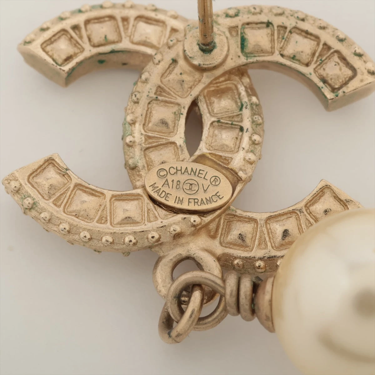 シャネル ココマーク A18V ピアス(両耳用) GP×ラインストーン×フェイク