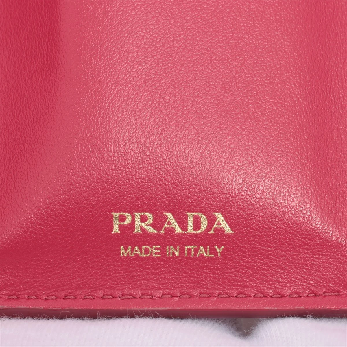 PRADA プラダ ヴィッテロムーブ レザー コンパクトウォレット レッド 赤 PRADA PRADA(プラダ) トライアングルロゴ 二つ折り財布