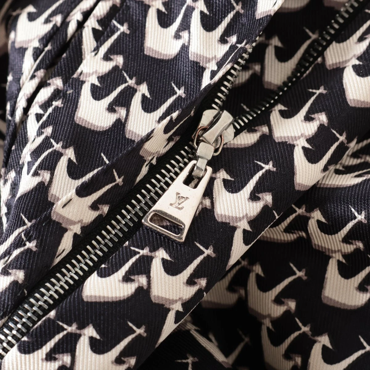 【未使用タグ付き】ルイヴィトン バルーン シルクスカート ブラック 34(XS) LOUIS VUITTON ルイ・ヴィトン Tシャツ レディースXS ブラック