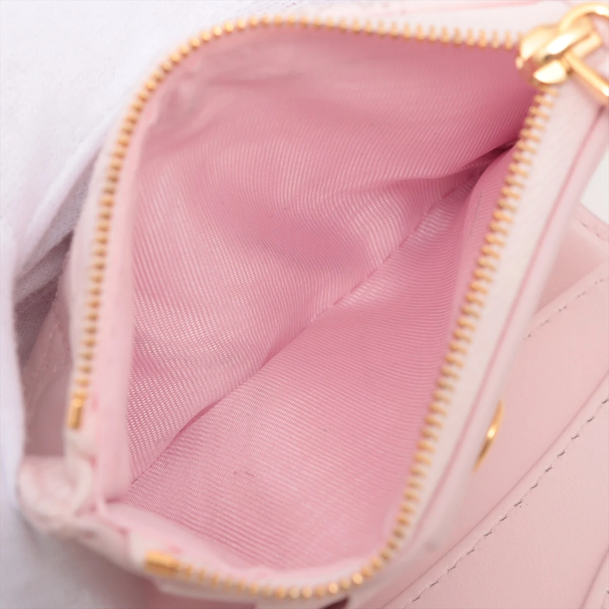 【DIOR】カナージュレザーのピンクウォレット DIOR】カナージュレザーのピンクウォレット