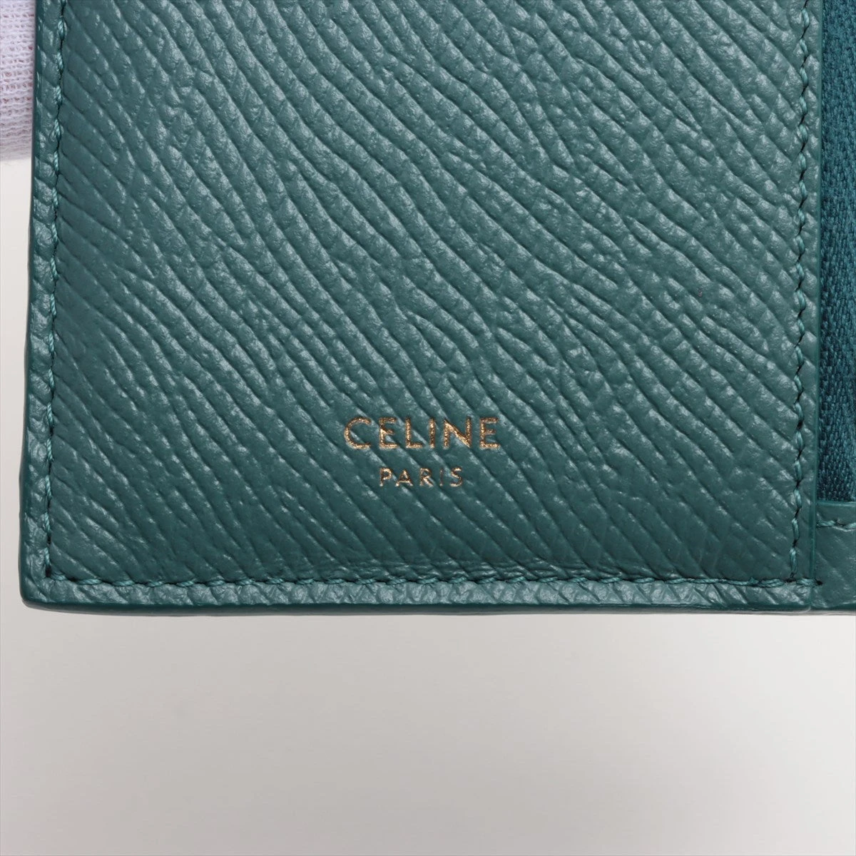 CELINE グリーンコインケース CELINE サークルロゴ がま口コインケース グリーン | Petit luxe