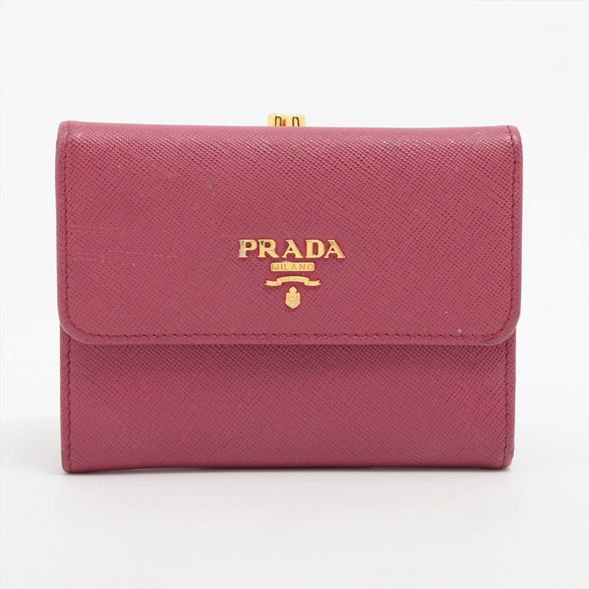 美品✨PRADA 大きめロゴ　メタル　サフィアーノ　折り財布　ローズピンク PRADA 大きめロゴ メタル サフィアーノ 折り財布 ローズピンク
