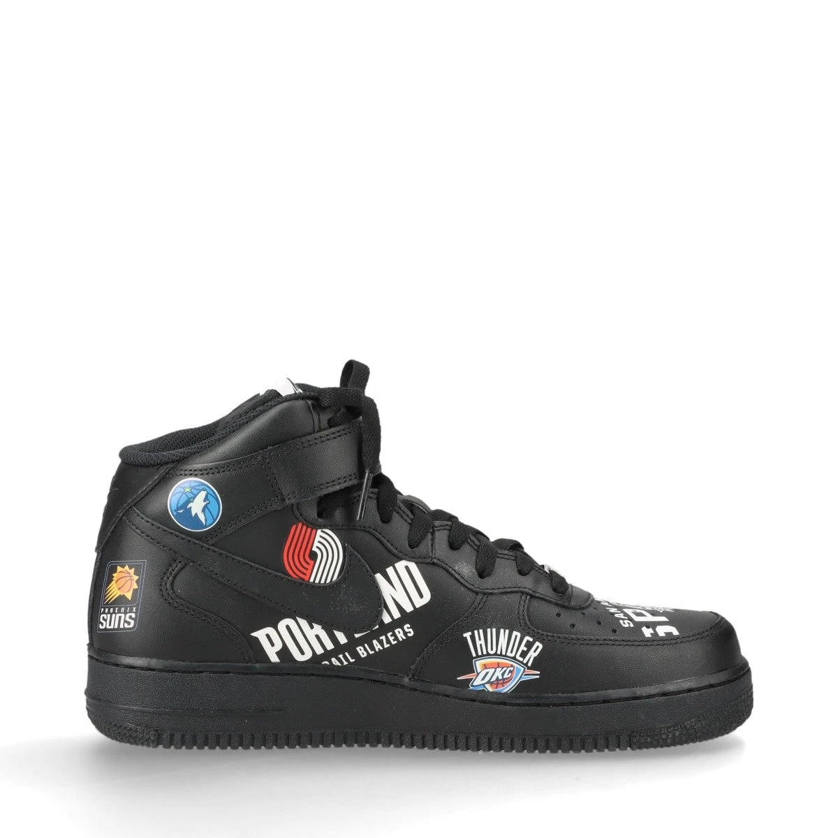 ナイキ×シュプリーム AIR FORCE 1 MID レザー ハイカット
