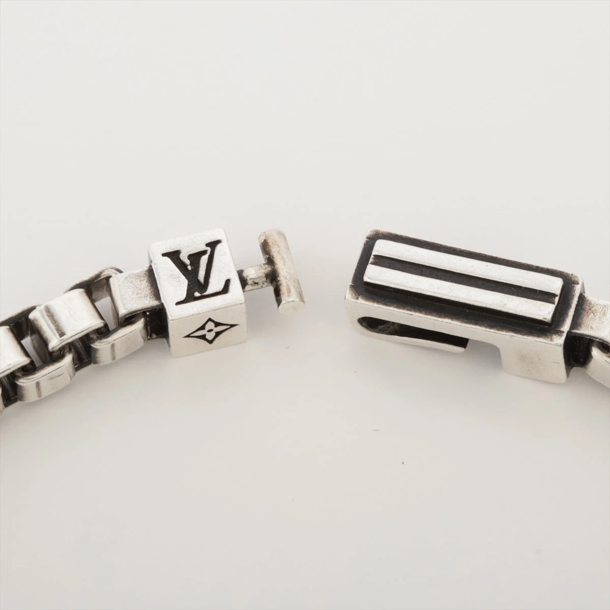 Louis Vuitton M1149M ブレスレット Louis Vuitton LV テーラー ブレスレット 2024AW 新作 (Louis