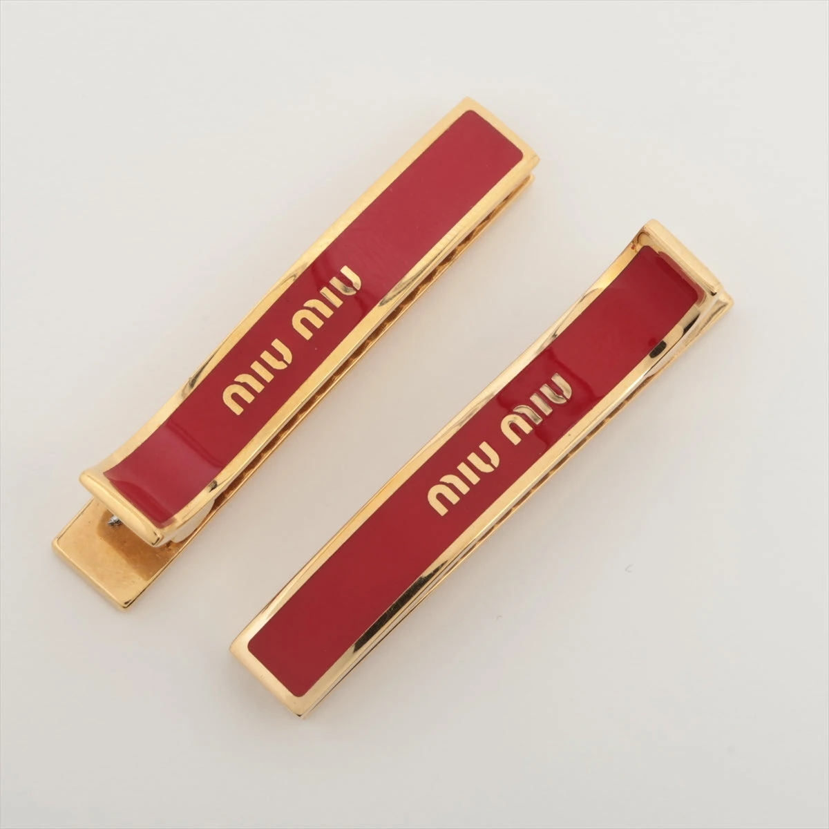 miu miu ヘアピン 2個セット レッド（新品MIUMIU♡ミュウミュウ