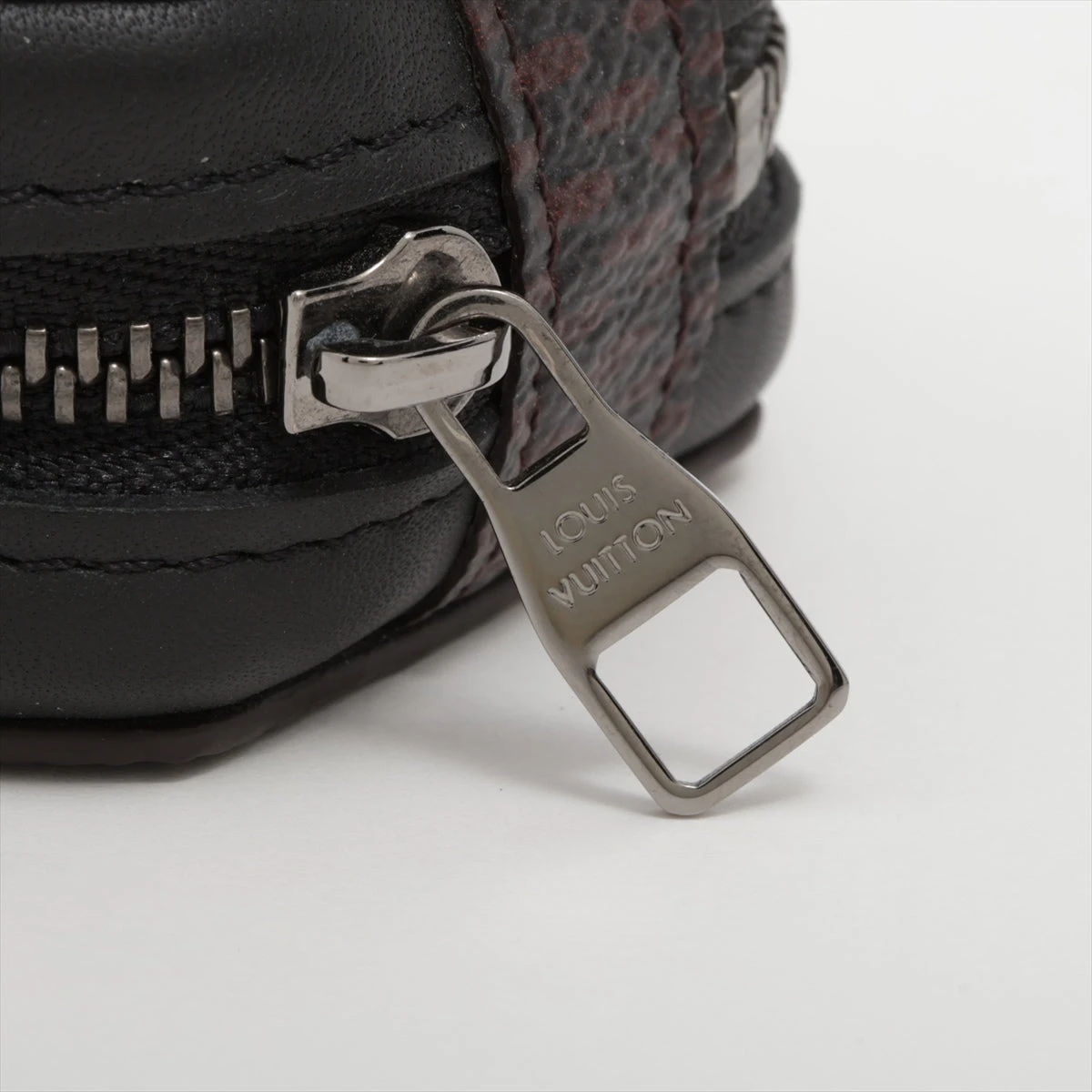 ヴィトン×NIGO ダミエジャイアント エテュイイヤフォン GI0494 レザー