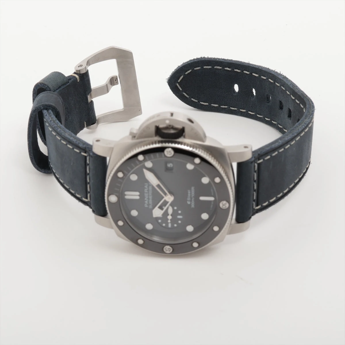 サブマーシブル クアランタクアトロ ESteel™ Grigio Roccia