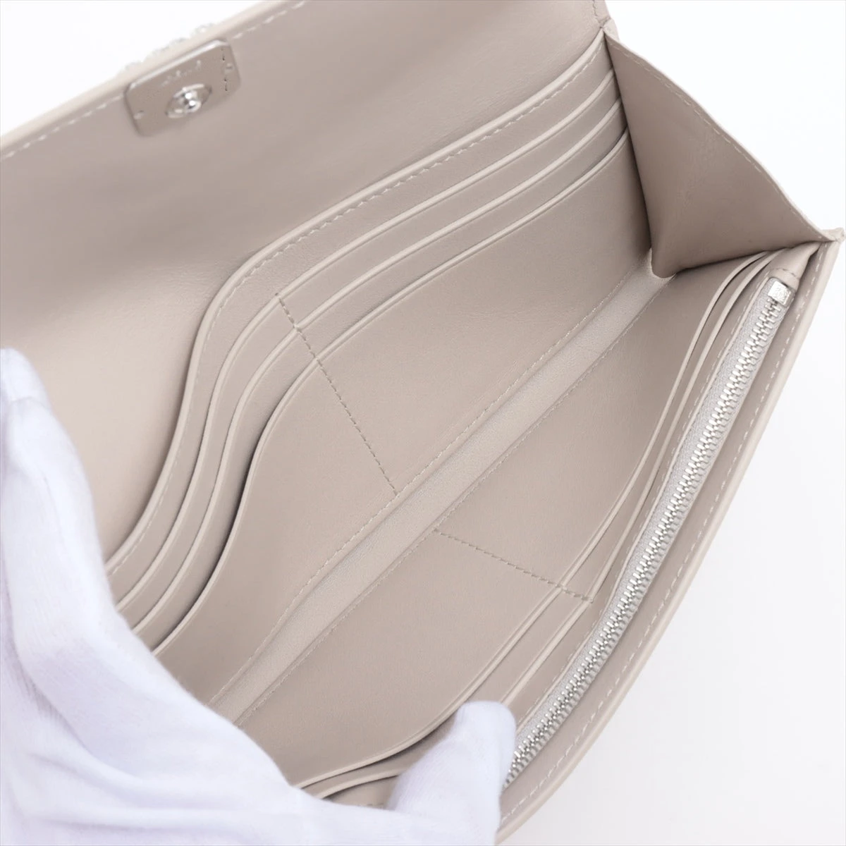 ロエベ アナグラム コンチネンタル レザー 長財布 アイボリー A3403647  