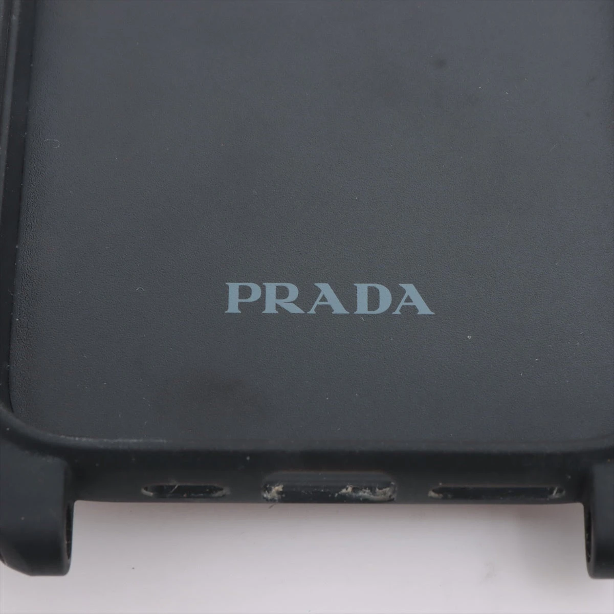 【新品同様・現行✨】プラダ ケース サフィアーノ レザー トライアングル PRADA (プラダ) サフィアーノ トライアングル キーケース PRL1PP122QHH