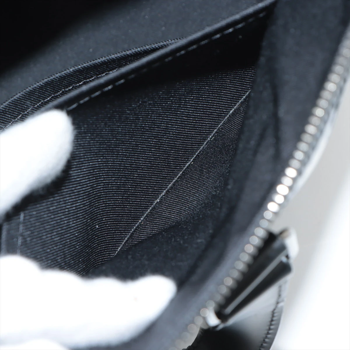 ヴィトン モノグラムエクリプス ブリーフケースエクスプローラー