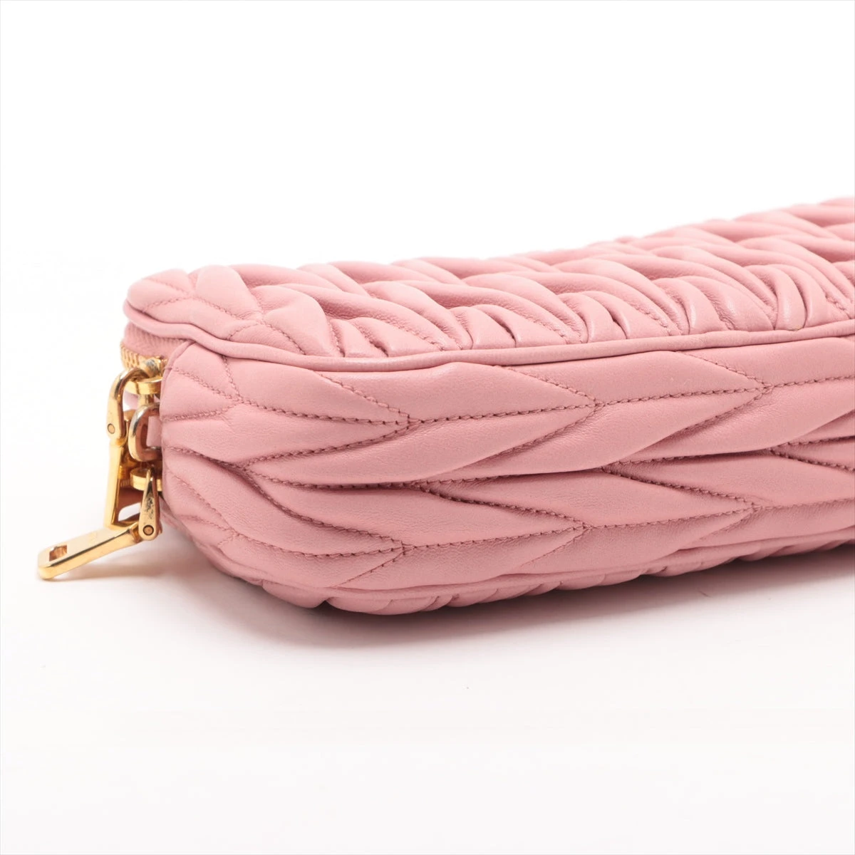 ミュウミュウ マテラッセ レザー ショルダーバッグ ピンク 5BH539