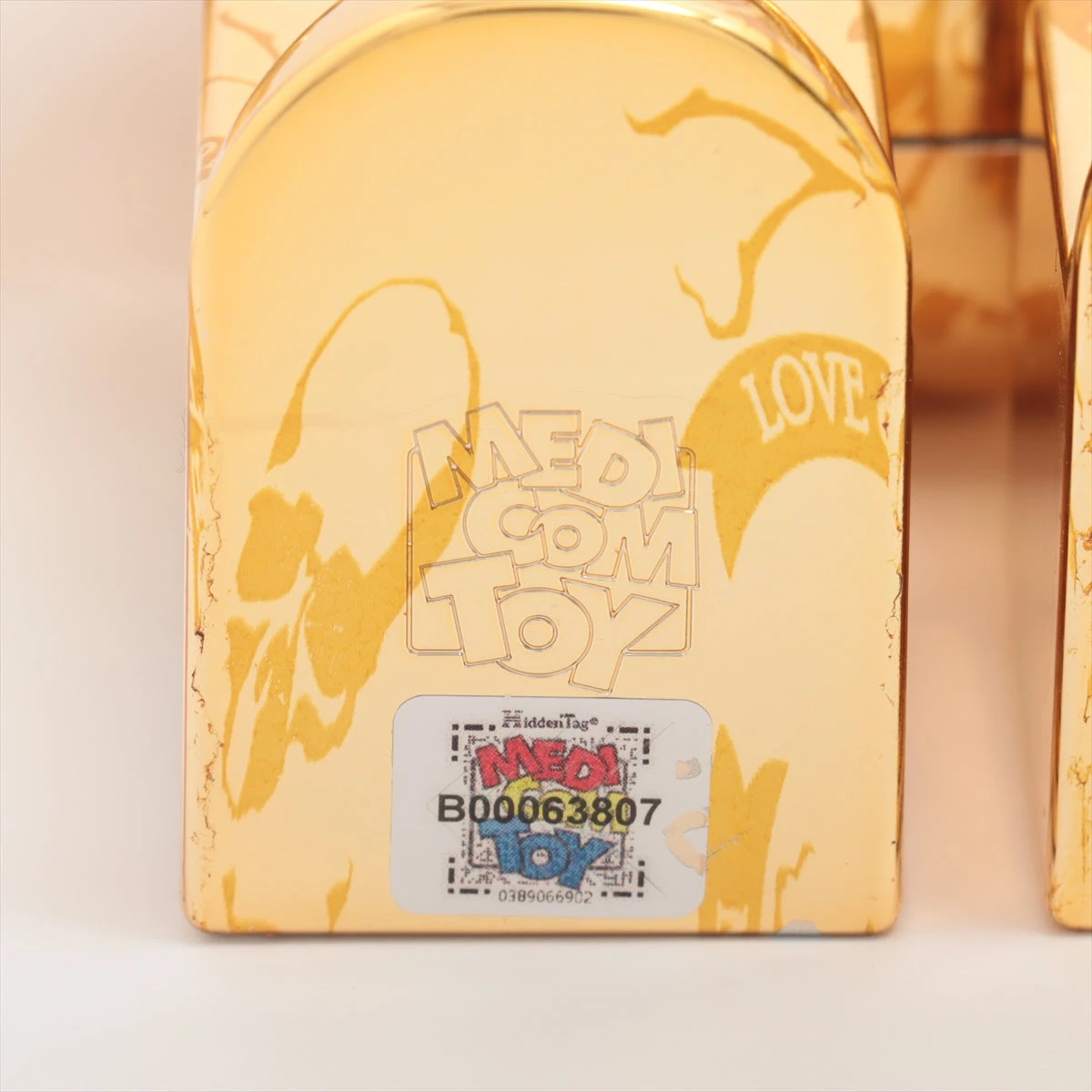 ベアブリック フィギュア プラスチック ゴールド MASTERMIND WORLD