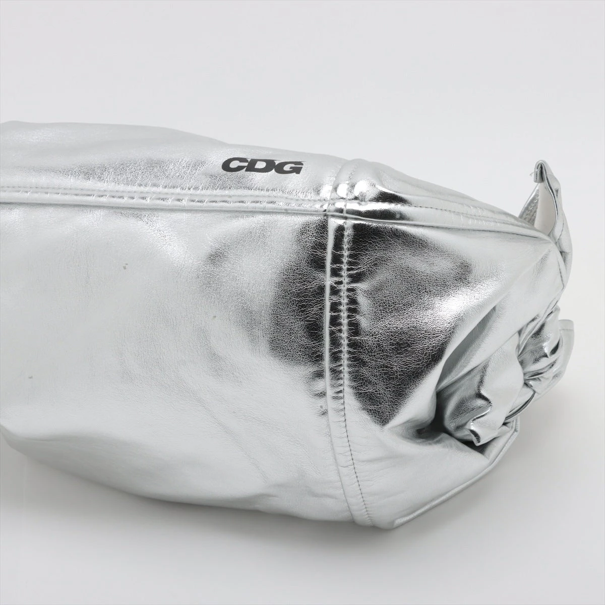 CDG コムデギャルソン ロゴ レザー ハンドバッグ シルバー