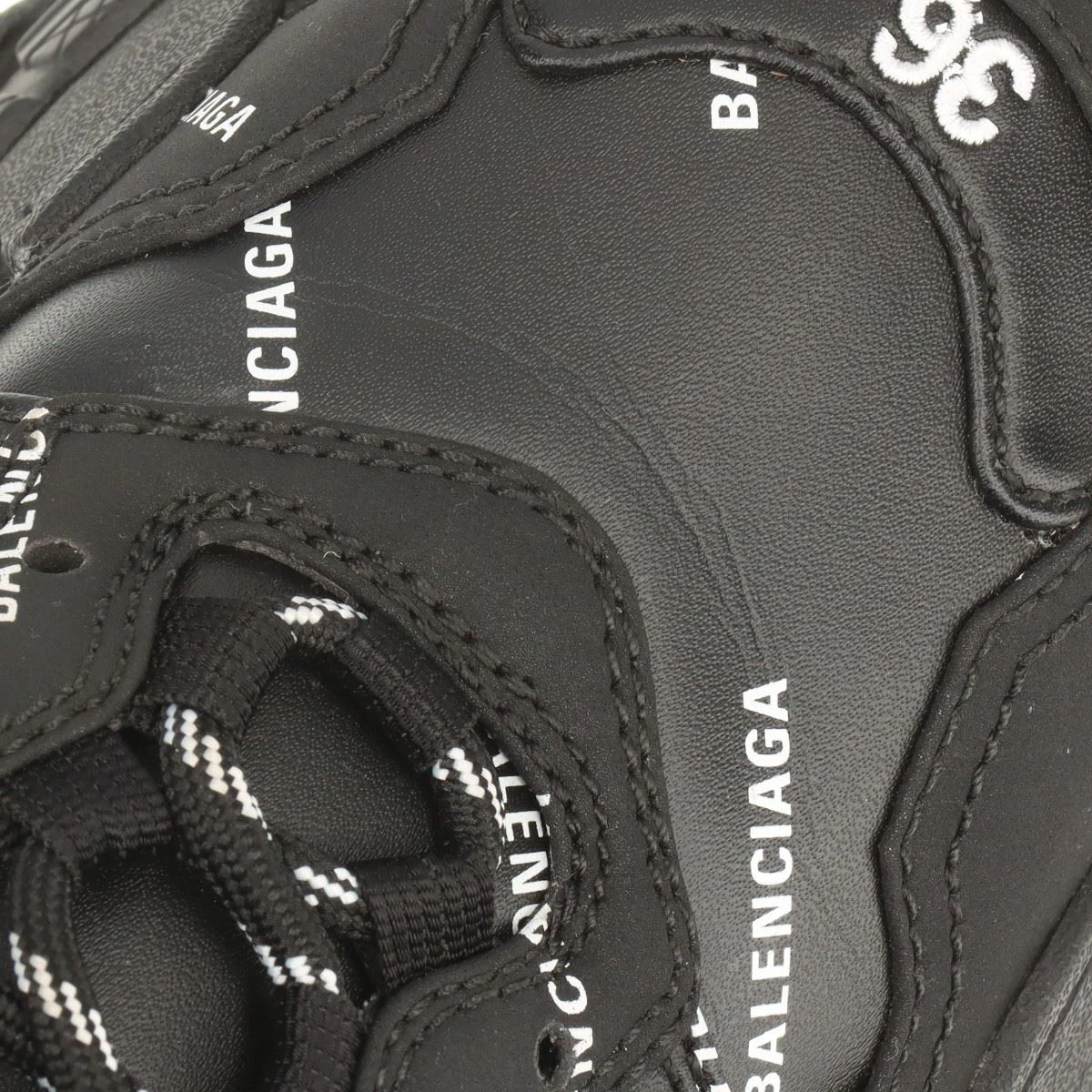 【最終値下げ】BALENCIAGA triple S 36 レディーススニーカー バレンシアガ トリプルS フェイクレザー スニーカー 36
