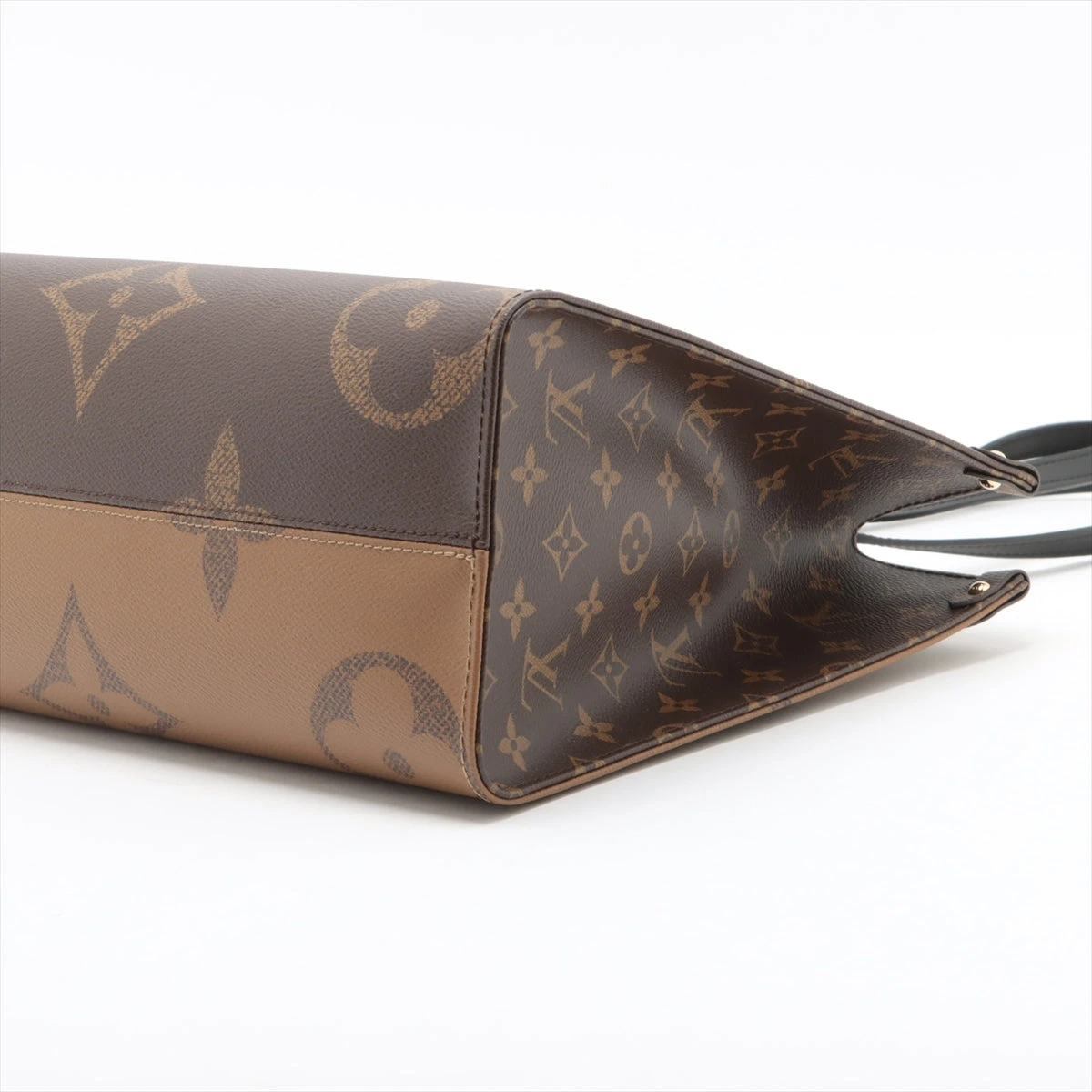 ヴィトン ジャイアントモノグラムリバース オンザゴーMM M45321 RFID