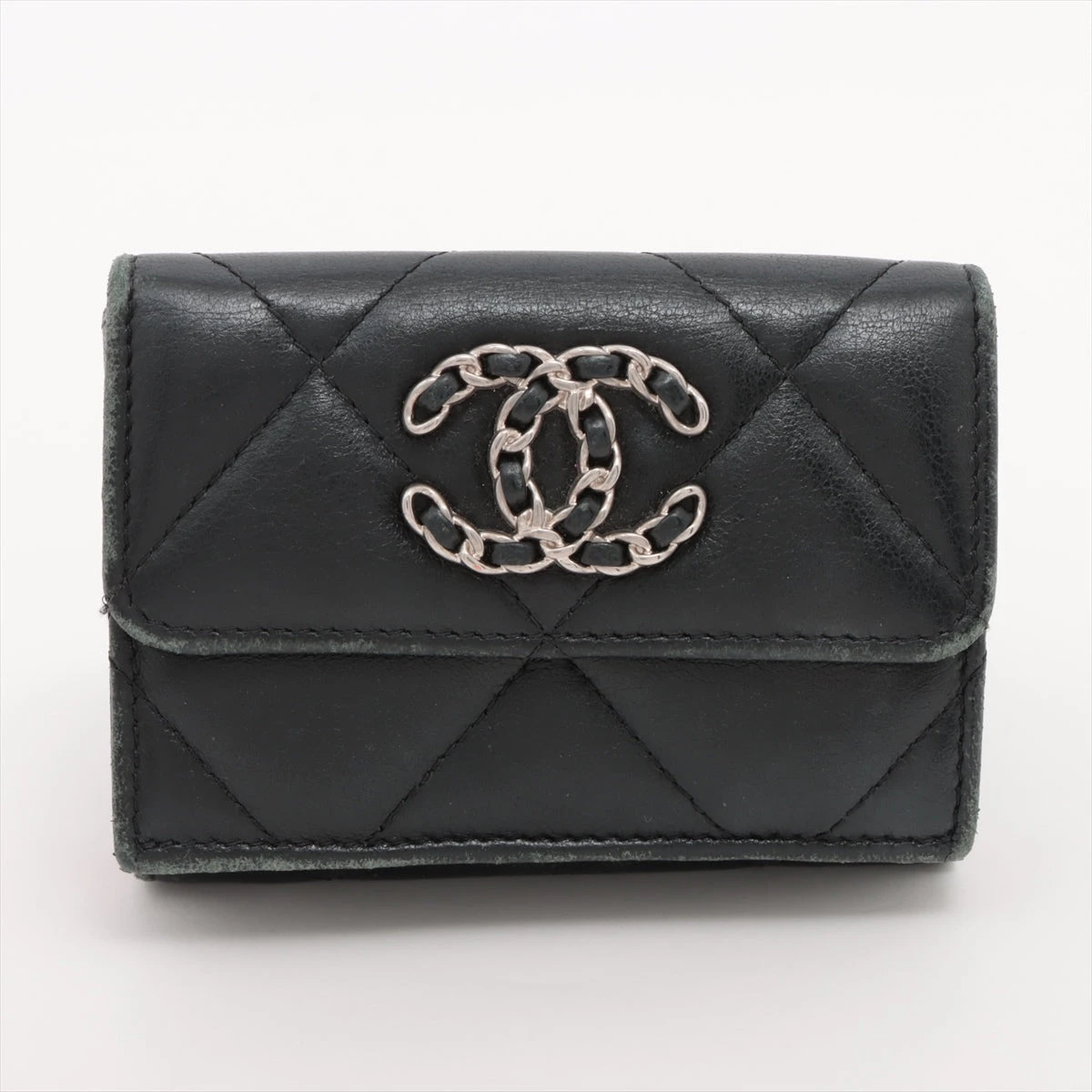 シャネル シャネル19 ラムスキン 財布 ブラック シルバー金具 32