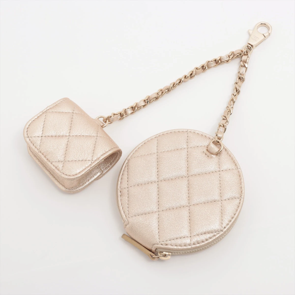 【ことみ】CHANEL マトラッセ　ケース　ゴールド金具 シャネル マトラッセ レザー コインケース エアポッズケース