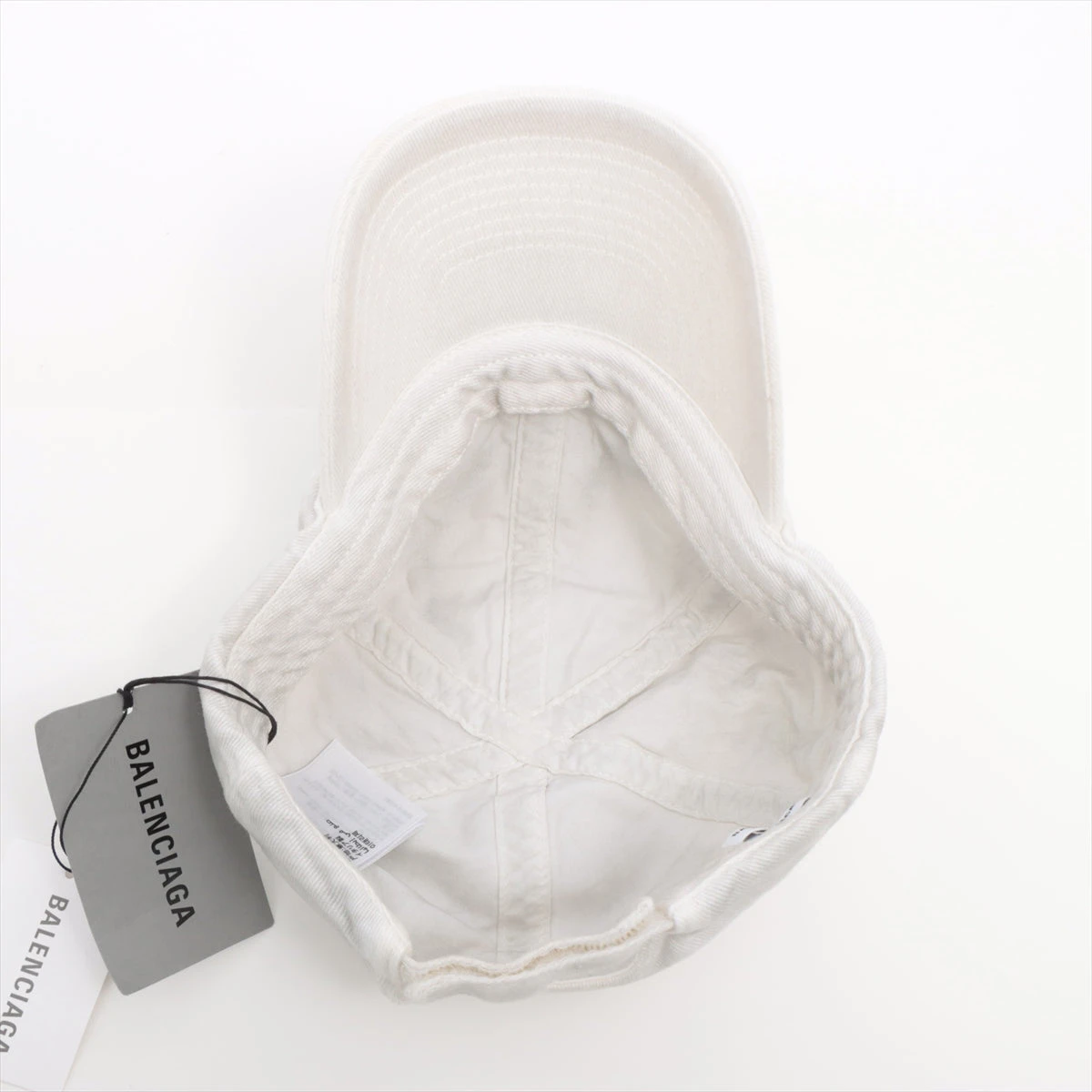 【バレンシアガ】キャップ ホワイト 最終値下げ！バレンシアガ BALENCIAGA ホワイトキャップ男女兼用