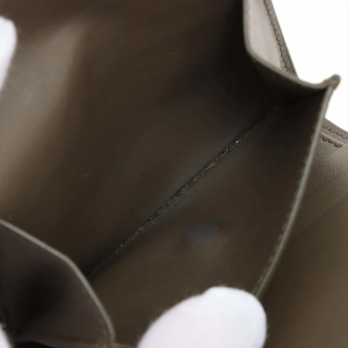 セリーヌ スモールストラップ コンパクトウォレット ペブルミネラル レザー 箱証明書付き セリーヌ スモールストラップ コンパクト
