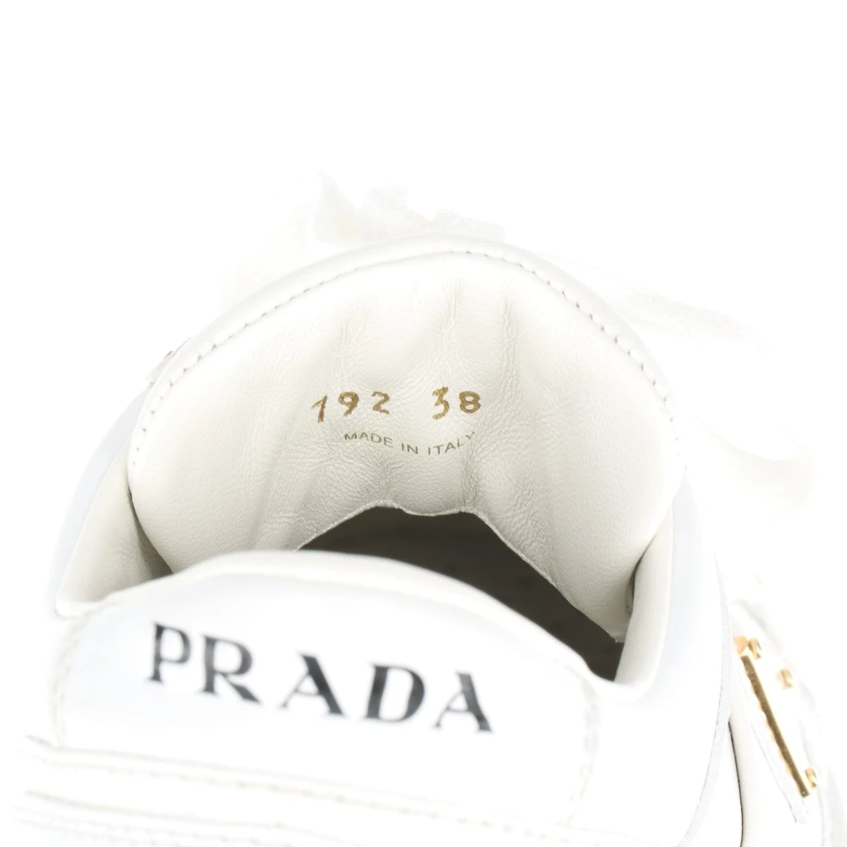 プラダ トライアングルロゴ レザー スニーカー 38 レディース ホワイト