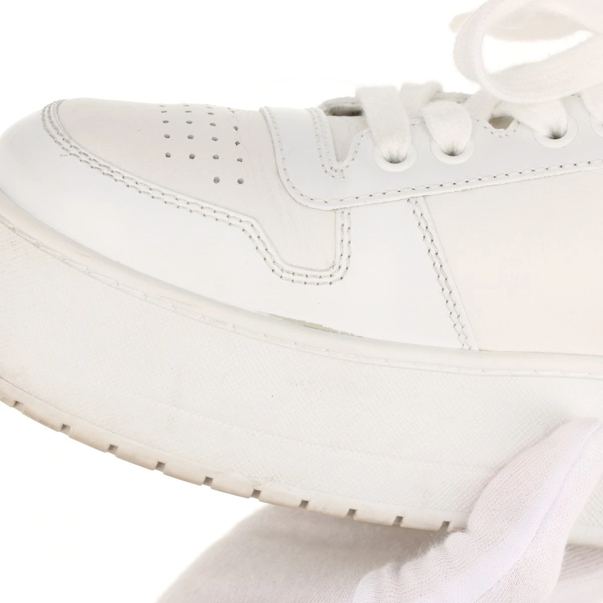 プラダ トライアングルロゴ レザー スニーカー 38 レディース ホワイト