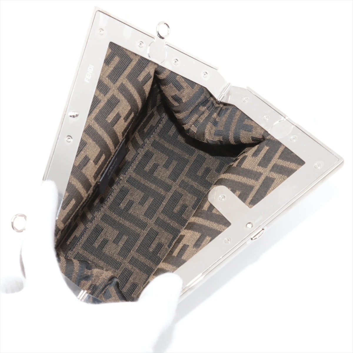 目立つスレなしFENDI シルバー レザー ショルダーバッグ FENDI】モントレゾール シルバーレザー FFモチーフ ミニバッグ